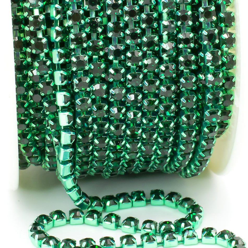 Стразовий ланцюг ss10 (2,8 мм) 1 м Emerald grean
