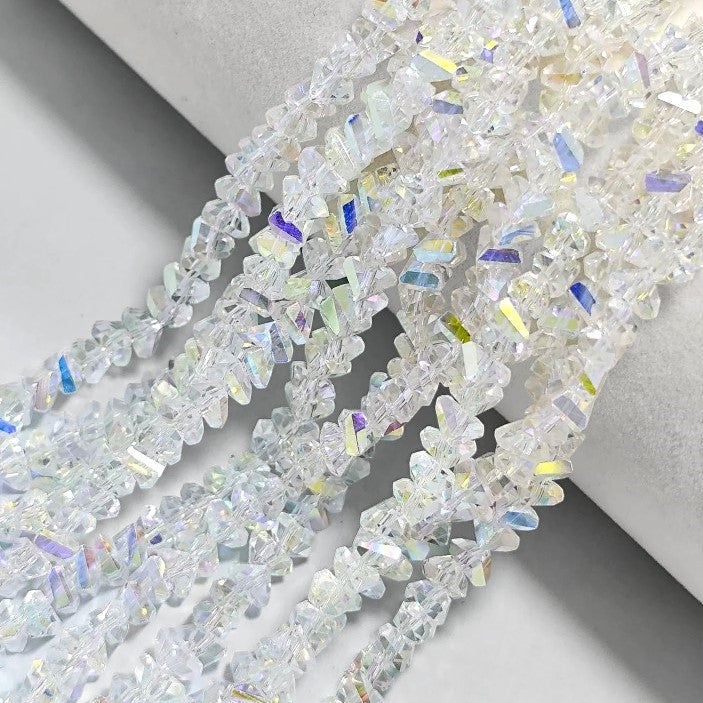 Намистини Swarovski ограновування трикутник 6 мм 30 см (+-85 шт.) Прозорий АВ+