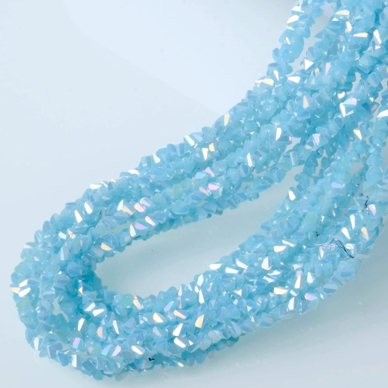 Намистини Swarovski ограновування трикутник 4 мм 35 см (+-130 шт.) Небесний АВ