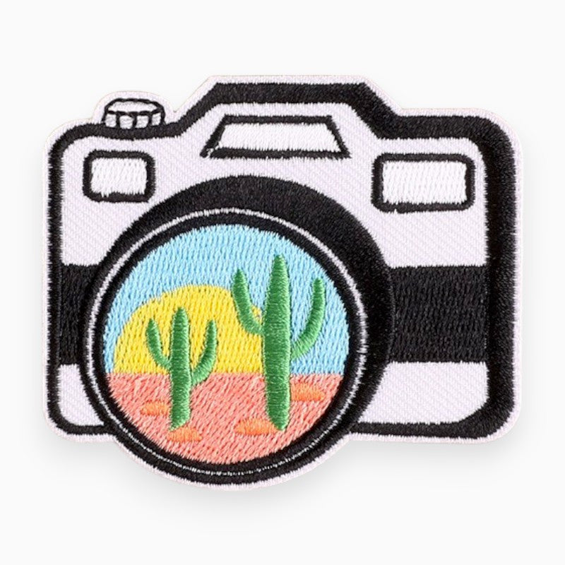 Термоаплікація Camera cactus вишита 6,1х7,1 cm 1 шт. Різні кольори