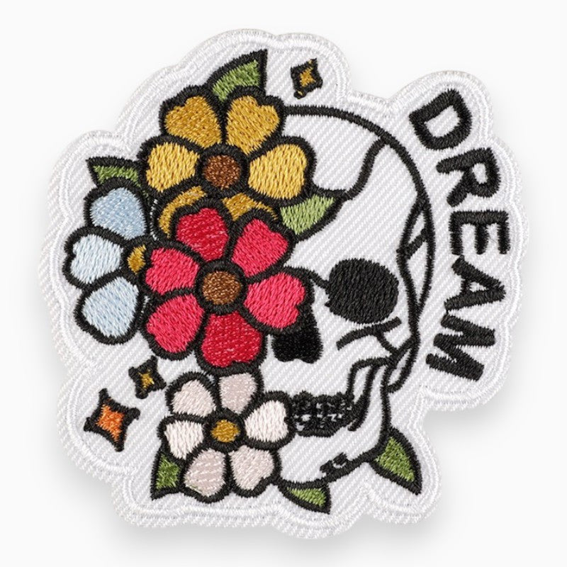 Термоаплікація Dream вишита 7,7х7,5 см 1 шт. Різні кольори