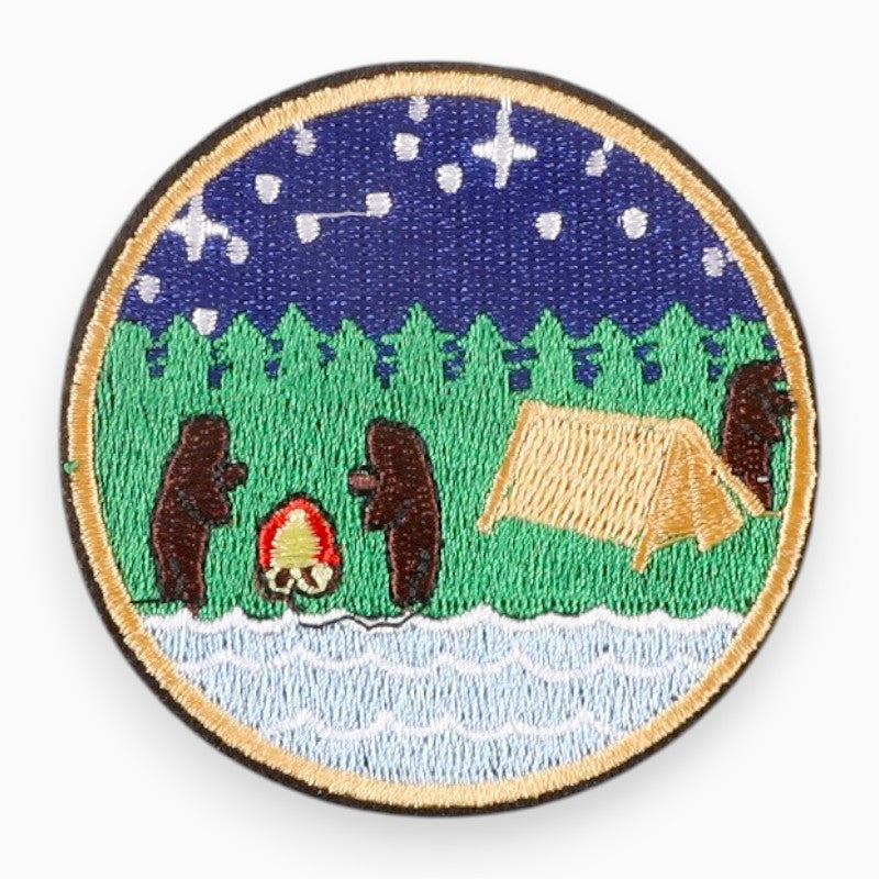 Termoaплікація Bear Camping вишита 7,1х7,1 cm 1 шт. Різні кольори