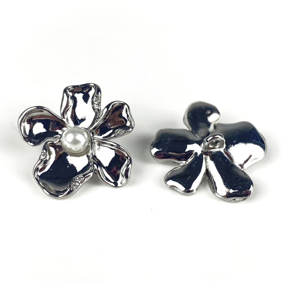Гудзик Flower Pearl LuxFabric на ніжці метал 34х31 мм 1 шт. Płatyna